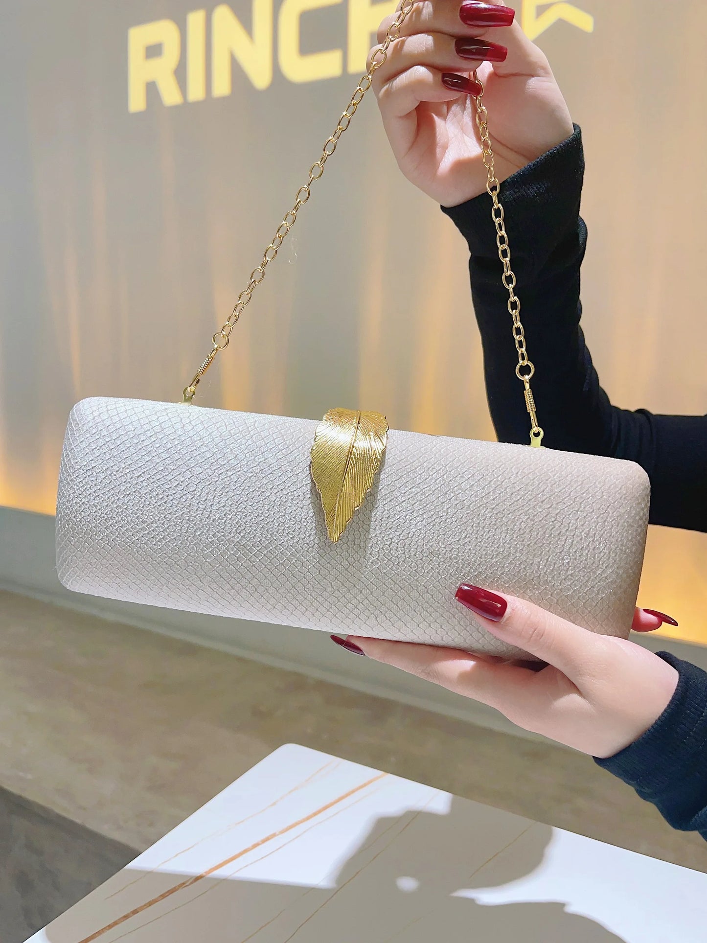 Evening Small Clutch for Women's  Trend Clutch Purse for Bridal Wedding Party Formal Crossbody Chain Bag Luxury  Evening Clutch