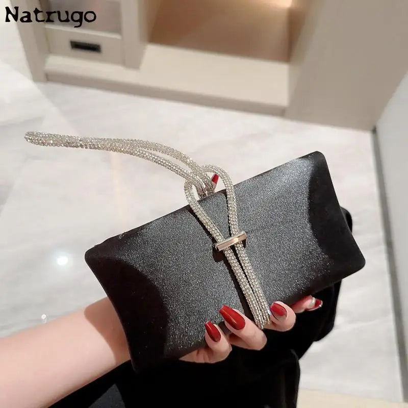 Diamond Carrying Strap Velvet Event Clutch Bag Banquet Bag Party Evening Cocktail Bag Black